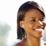 health review students danger of texting while driving and earbuds in car security